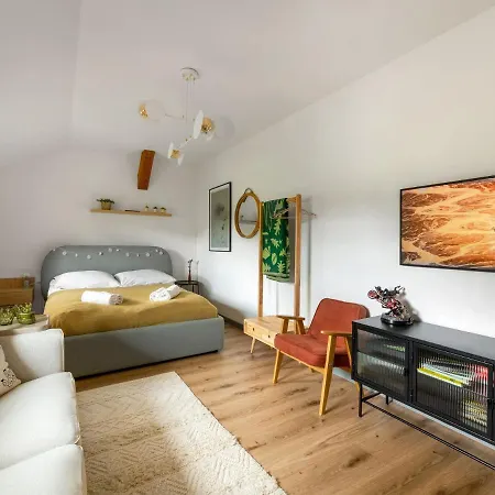 Przy Stawie Zdrojowym Apartment