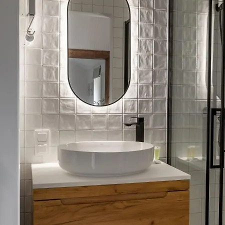 Przy Stawie Zdrojowym Apartment *